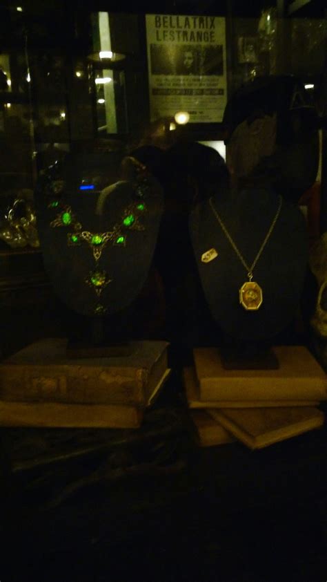 Cursed Necklace And Slytherin Locket Nocturn Alley Harry Potter World