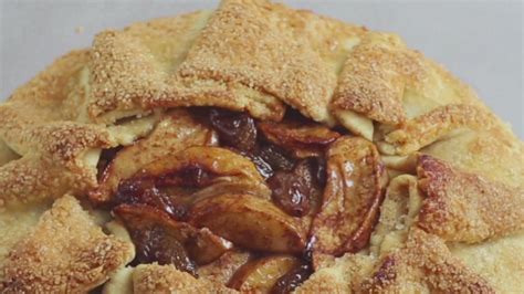 Spiced Apple and Raisin One-crust Pie | Recipes | Delia Online