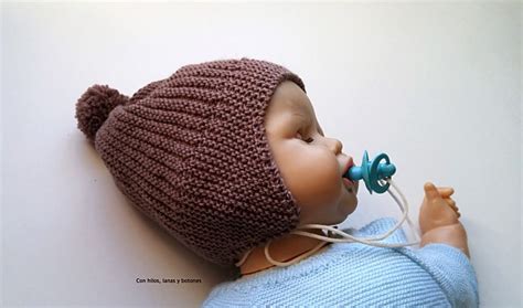 Gorro Con Orejeras Para Bebé Con Hilos Lanas Y Botones