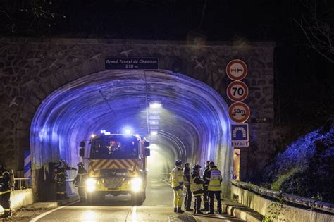 Isère Hautes Alpes En Images Dans Le Tunnel Du Chambon Un