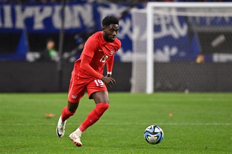 Mercato Premier League Alphonso Davies Tr S Convoit