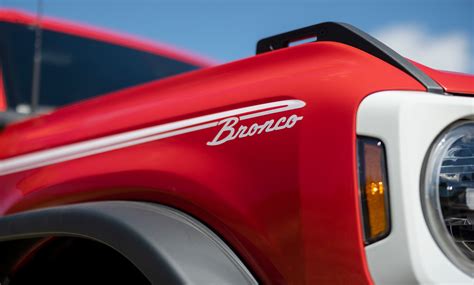 What's Old Is New and Badass: 2023 Ford Bronco Heritage Editions ...