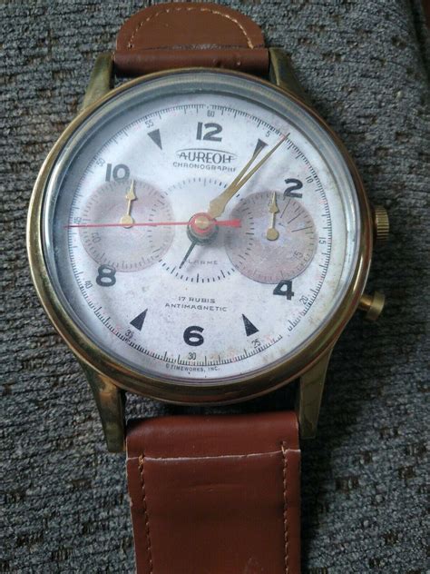 Vintage Aureolf Chronograph 17 Rubis Antimagnetic Table Clock ...