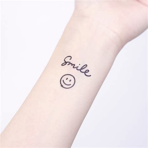 刺青紋身貼紙 Smile 笑臉 Surprise Tattoos 2入 設計館 Surprise 紋身便利店 紋身貼紙 Pinkoi