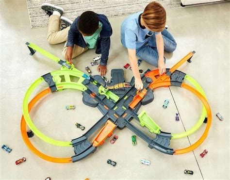 Zestaw Promocyjny Hot Wheels Kolosalna Kraksa PRO