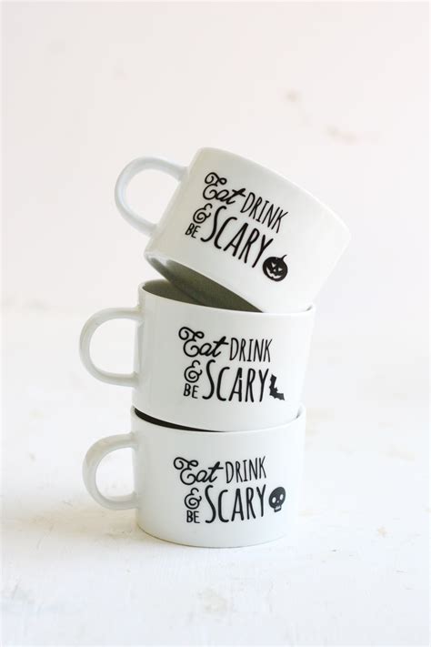 DIY Halloween Mugs - Eighteen25