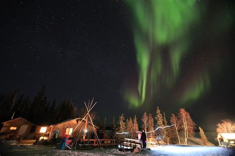 Yellowknife Northern Lights Tourism | Shelly Lighting