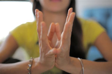 Desbloqueie Sua Energia Bija Mantras E Mudras Para Os Chakras