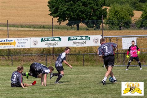 Jahre Vfb Stra Enfussballturnier