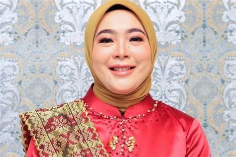 Profil Fitria Nengsih Tersangka Korupsi Yang Jadi Buah Bibir Beredar