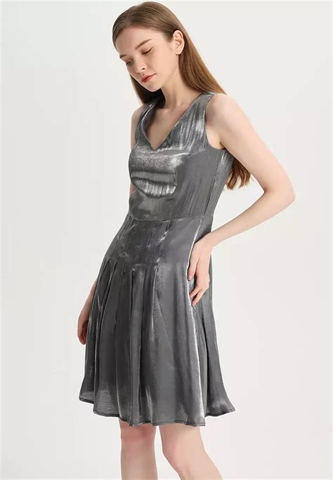 Buy Sunnydaysweety Temperament V Neck Color Changing Glazed Satin One