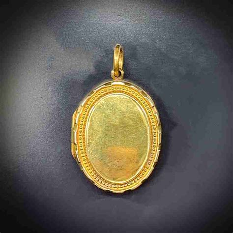 Vintage gold locket. - Frost Jewellery & Antiques