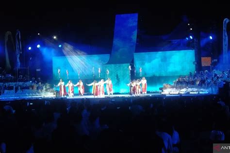 Festival Indonesia Bertutur Hologram Chrisye Dan Instalasi Cahaya