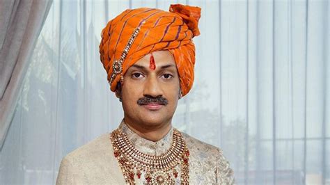 El primer príncipe gay de la India lucha para reformar la ley anti LGTB de su país