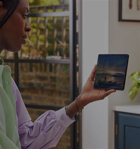 What is a Dynamic AMOLED Screen? | Samsung UK