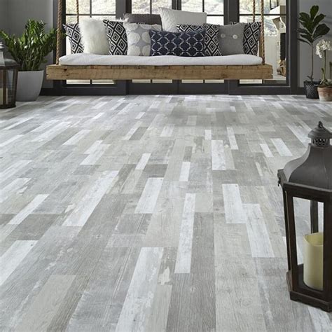 Vinyl Plank Flooring | Rated #1 by Customers |Creative Carpet & Flooring