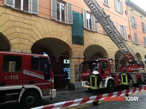 Incendio In Via Santo Stefano Morto Un Uomo L Intervento Dei Vigili