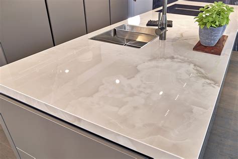 Top In Silestone Ariel