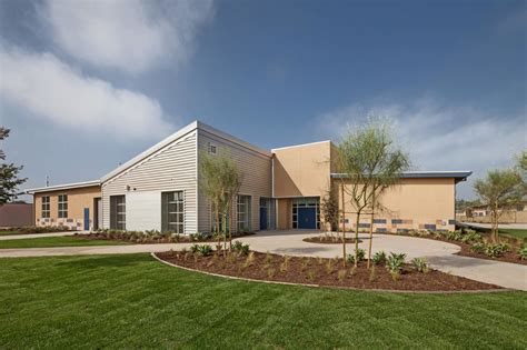 Building 600: El Cajon Valley High School - Sprotte+Watson