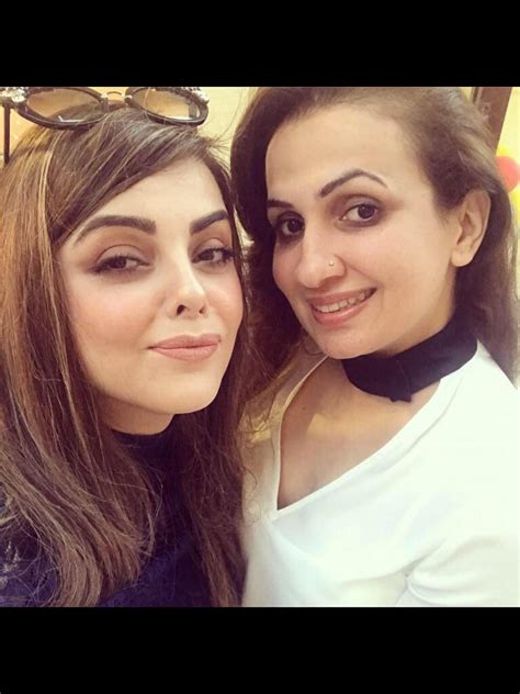 Which Slutty Milf Would Get Your Cum Scrolller