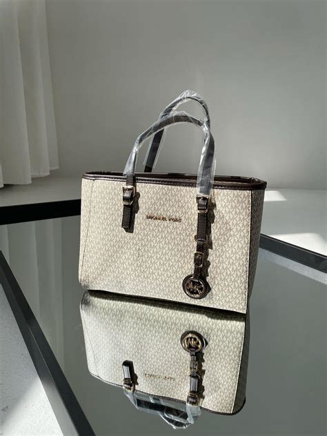Купить Модная сумка в стиле Michael Kors Jet Set Big Beige, стильная ...