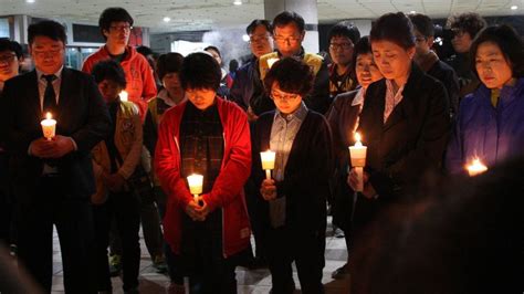 Group Grieving May Help Families Through South Korea Ferry Disaster