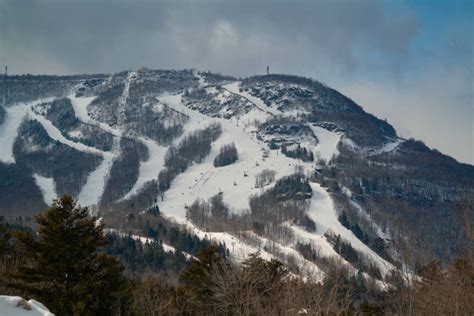 15 Best & Closest Skiing to NYC (Plus Car-Free Options) - Your Brooklyn ...