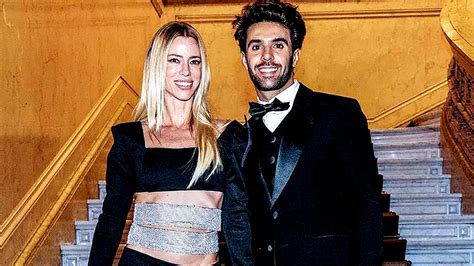 Manu Urcera el novio de Nicole Neumann debutó como modelo Minuto