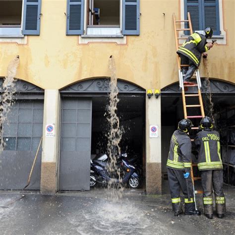 Maltempo Frana A Blevio Quattro Famiglie Evacuate IL VIDEO REPORTAGE