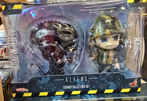 Hot Toys Cosbaby Alien Warrior And Uscm Hobbies Toys Toys Games On Carousell