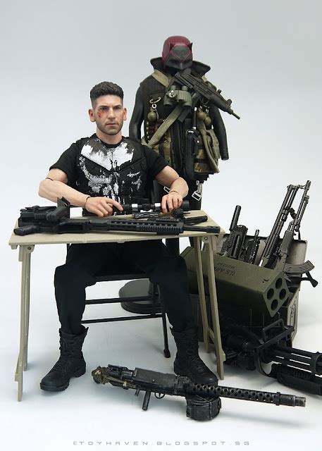 Toyhaven Hot Toys 1 6th Scale Jon Bernthal The Punisher Action Figure And His Cache Arsenal