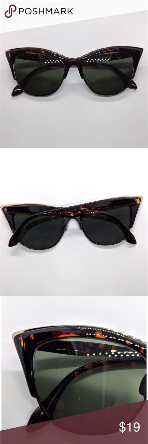 Nwt Retro Cat Eye Tortoiseshell W Gold Trim Retro Cats Sunglasses