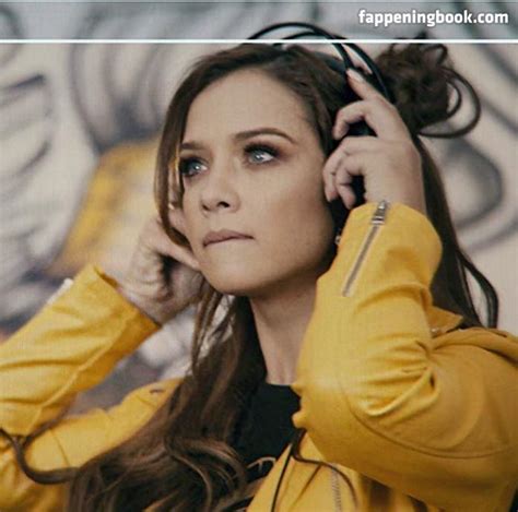 Carolina Miranda Nude The Fappening Photo FappeningBook