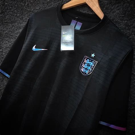 Camisa Inglaterra Preta E Roxa Masculina Escorrega O Pre O