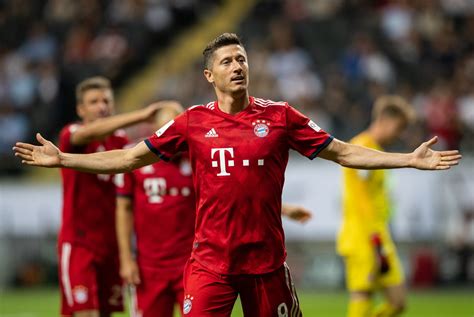 Bayern Munich: Robert Lewandowski finally addresses transfer rumors