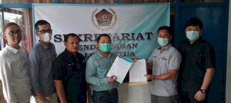 Marsal Abadi Nomor Satu Mengembalikan Formulir Pendaftaran Calon Ketua