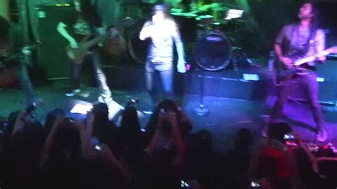 Almah Hypnotized Manifesto Bar 2013 Youtube