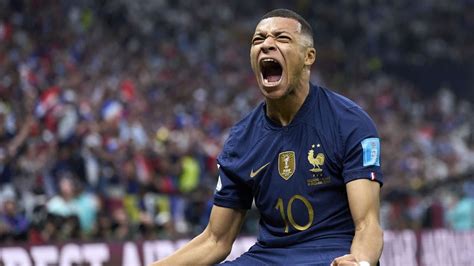 OFICIAL Kylian Mbappé es nuevo jugador del Real Madrid y firma hasta