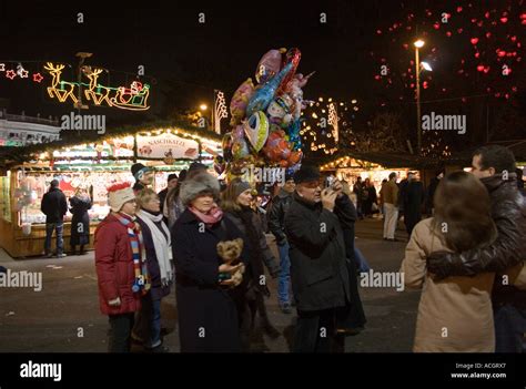 Christmas market and decorations at night Stock Photo - Alamy