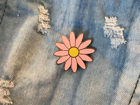 Daisy Enamel Pin Etsy