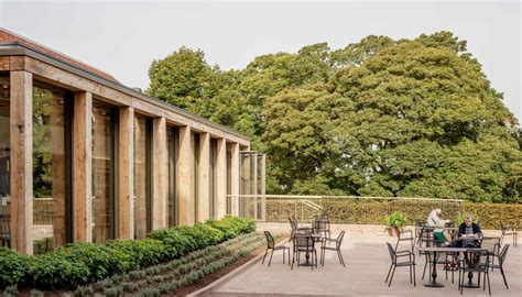 Commercial Sliding Doors | Hanbury Hall | minimal windows | Keller