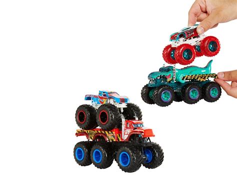 VEHICULO HOT WHEELS MONSTER TRUCKS BIG RIG MODELO ALEATORIO