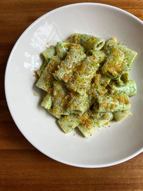 Creamy Rigatoni Pasta With Ricotta And Peas Hailee Catalano Recipes