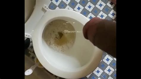 Pissing XVIDEOS