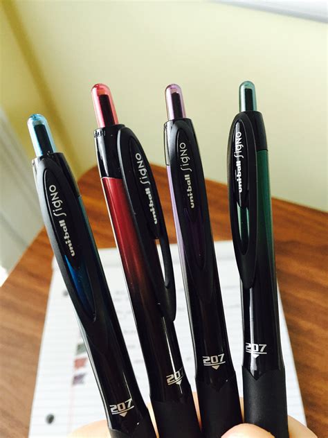 Review AND GIVEAWAY: Uniball Signo 207 BLX .7mm Gel Pens — The Gentleman Stationer