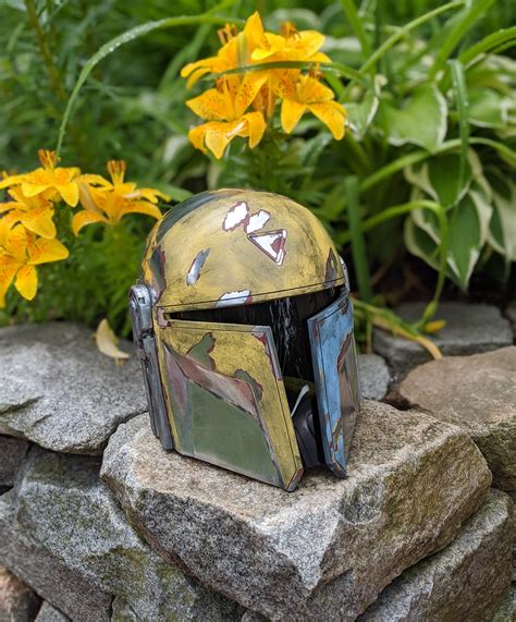 The Warden: 3D Printable Helmet Inspired by the Mandalorian - Etsy