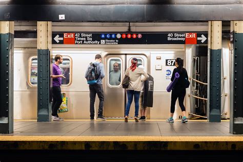 NYC transit: Tips for riding the subway, bus in New York - Curbed NY
