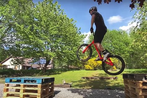 Video How To Improve Your Static Gap Jumps With Duncan Shaw Pinkbike