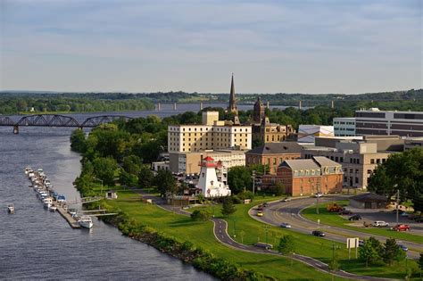 Yorkville University (Quebec City, Canada)