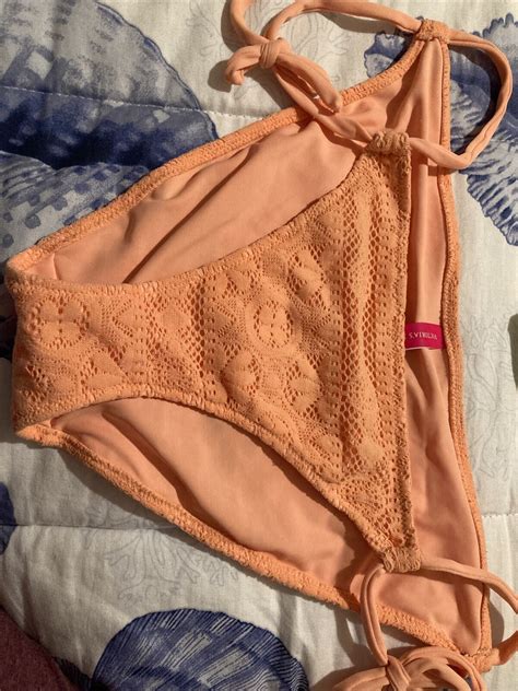 VICTORIAS SECRET Swim Suit Bikini Bottom Medium Line Gem